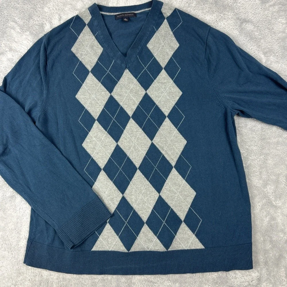 Banana Republic Mens Argyle Sweater XL Silk Cashmere Blue Gray Diamond‎ V-neck
